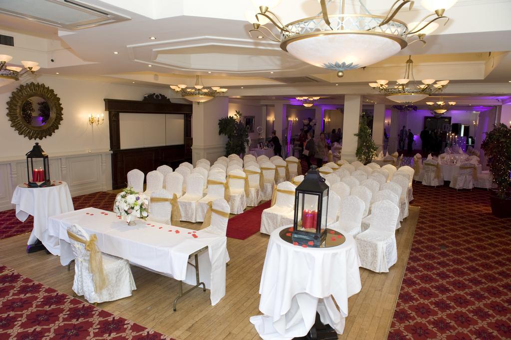The Royal Hotel & Leisure Centre Bray Buitenkant foto