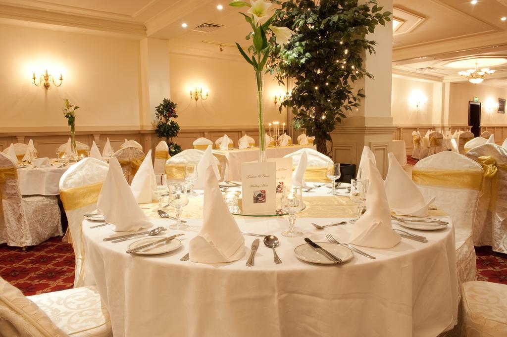 The Royal Hotel & Leisure Centre Bray Buitenkant foto