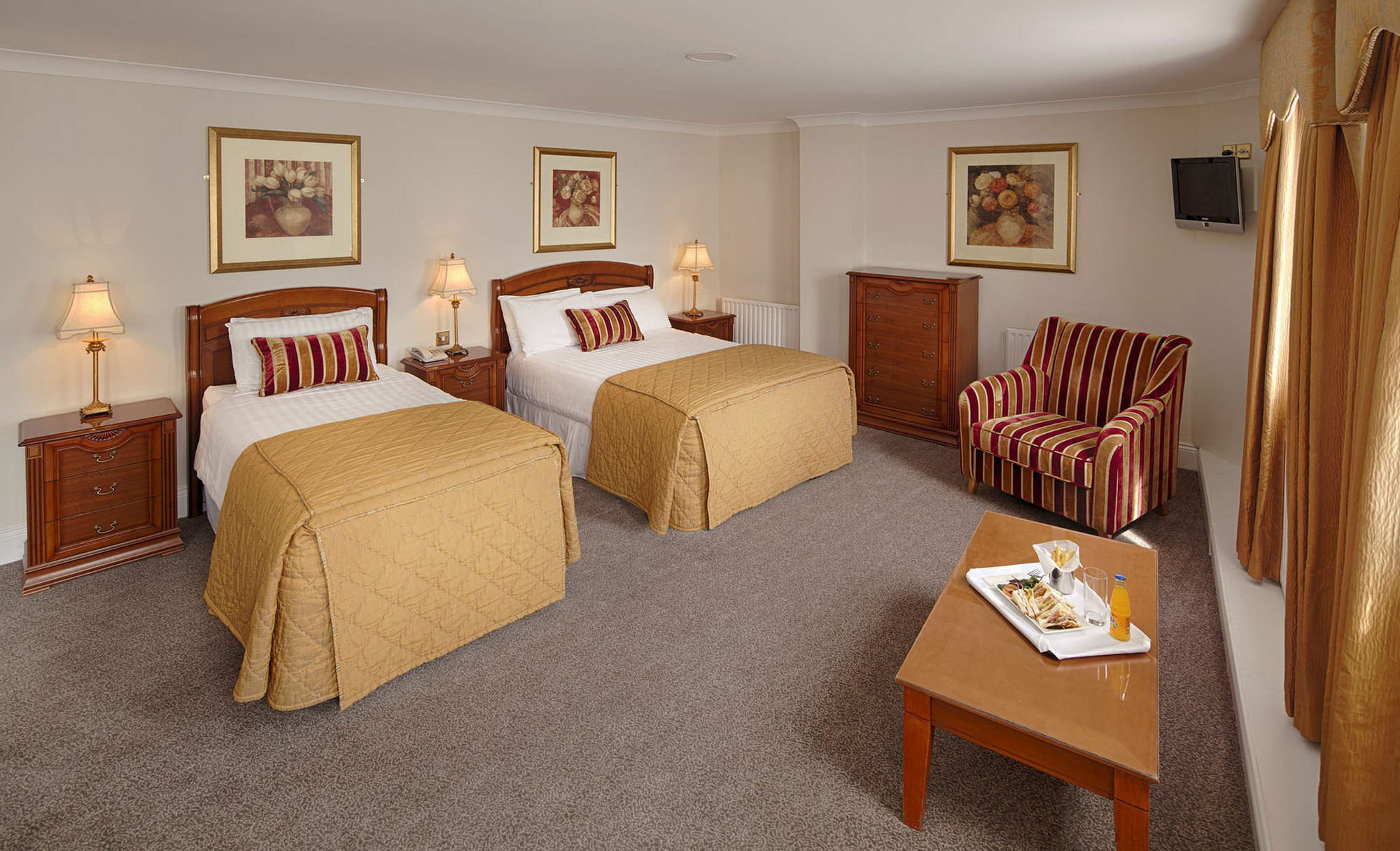 The Royal Hotel & Leisure Centre Bray Buitenkant foto